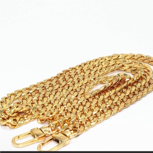 Premium Gold 47” interlock chain - Picture 1 of 3